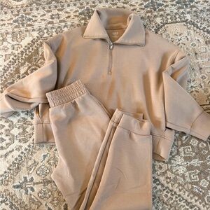 Old Navy Tan Quarter-Zip Sweatshirt and Joggers Set
